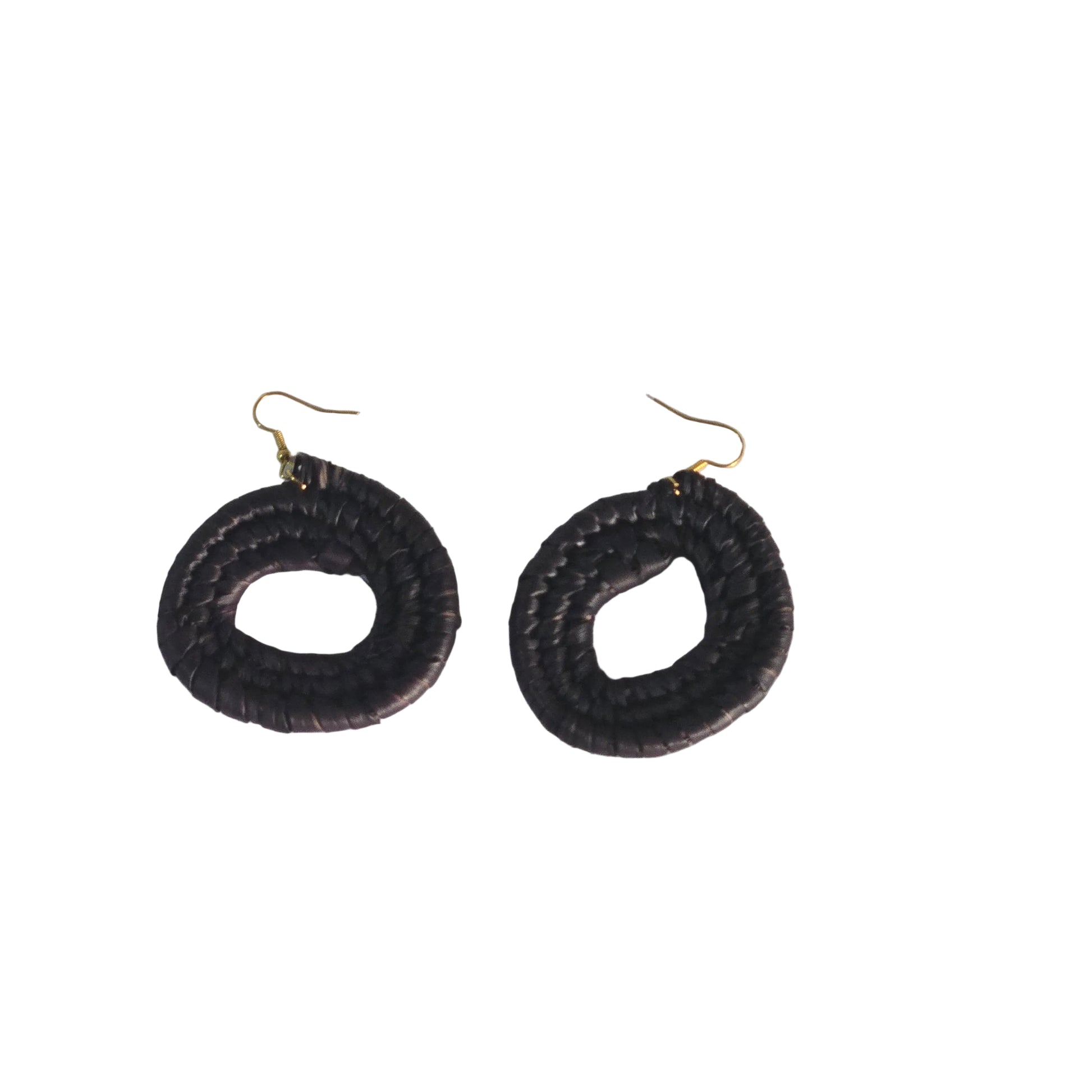 Pair of dark braided raffia earrings 