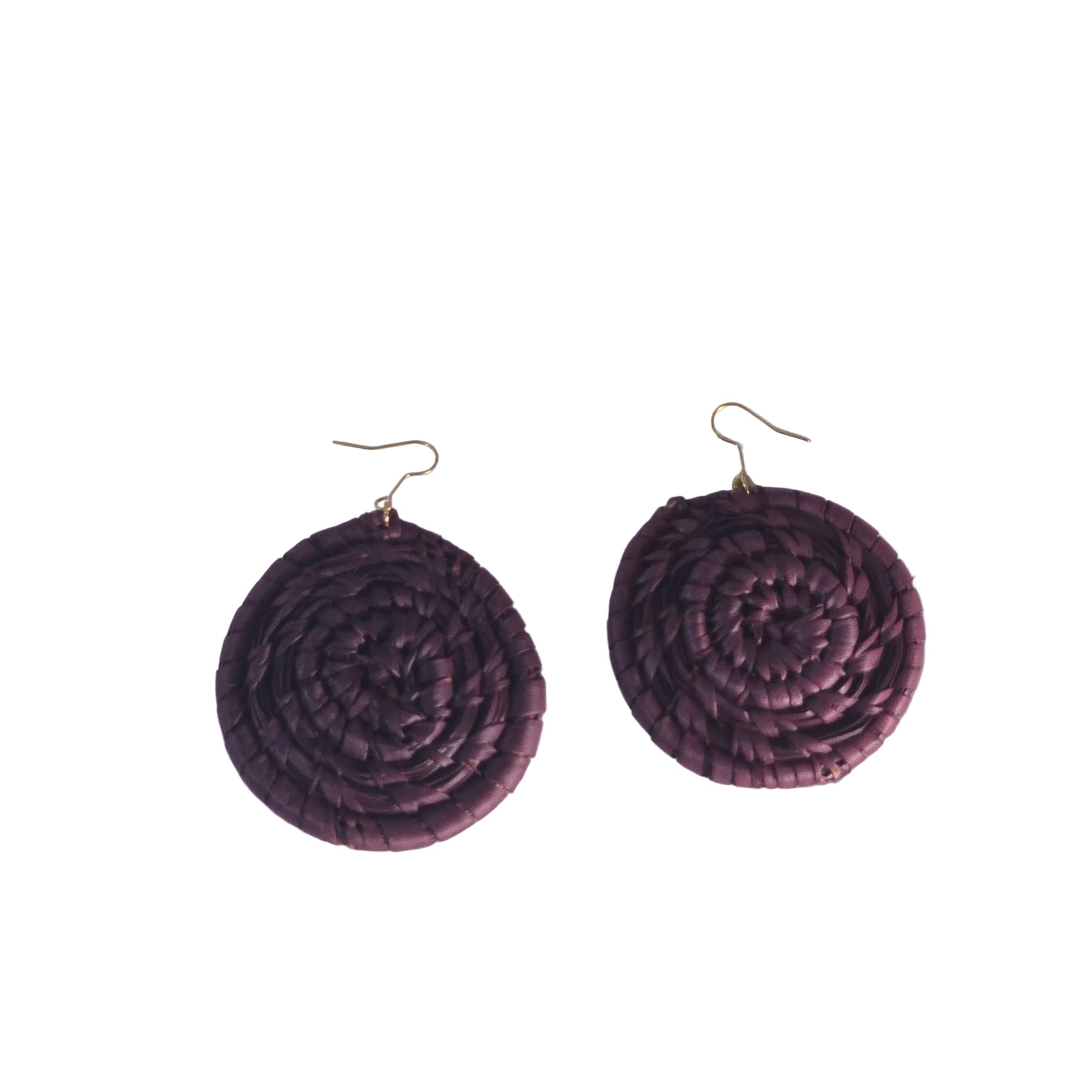 Pair of round purple raffia  earrings 