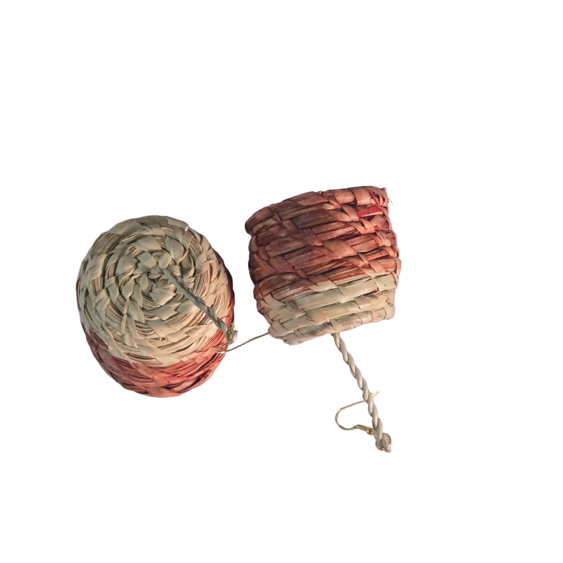 Two woven round raffia earrings
