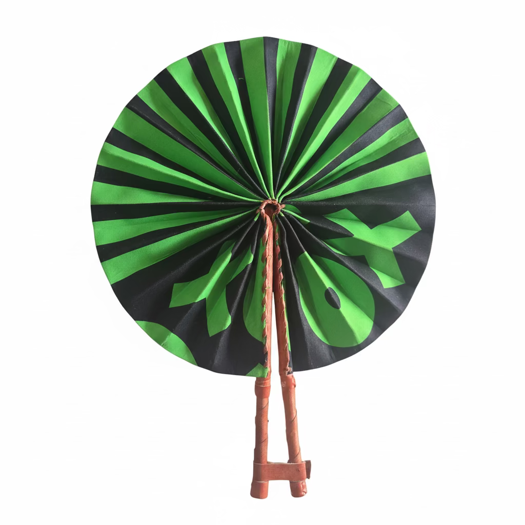 Foldable fabric fan 