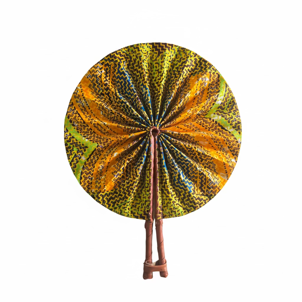 Foldable fabric fan 