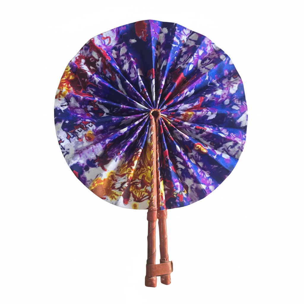 Foldable fabric fan 
